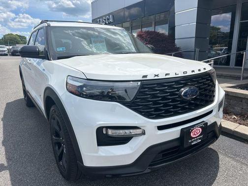 Star White Metallic Tri-Coat 2023 Ford Explorer ST-Line