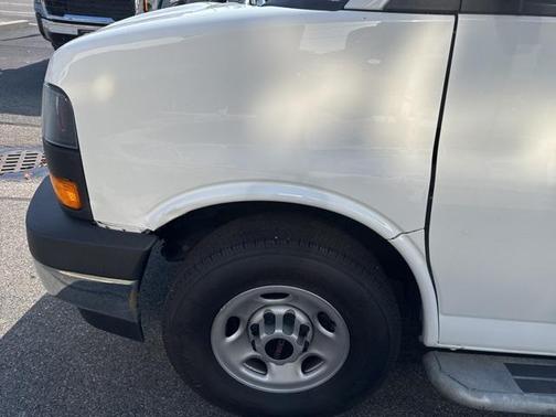 2022 GMC Savana 2500 Work Van