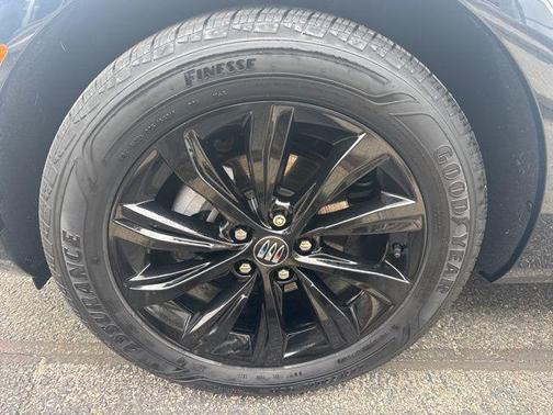 2024 Buick Envista Sport Touring FWD