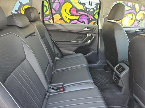 2024 Volkswagen Tiguan 2.0T SE 4MOTION