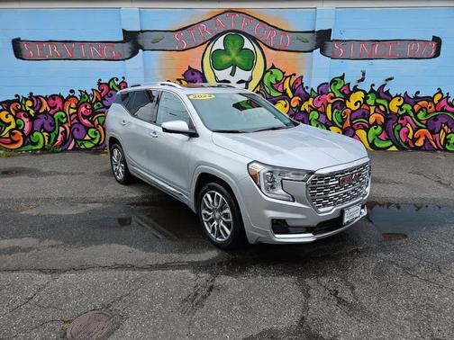 2022 GMC Terrain Denali