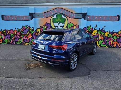 2022 Audi Q3 45 S line Premium