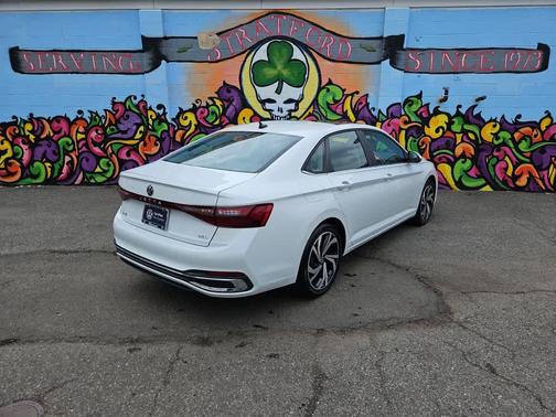 Opal White Pearl 2025 Volkswagen Jetta 1.5T SEL