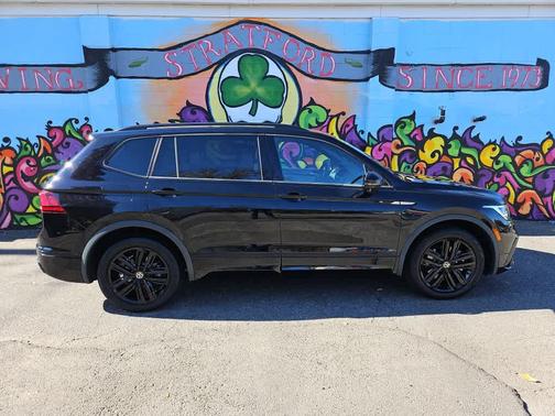 2022 Volkswagen Tiguan 2.0T SE R-Line Black 4MOTION