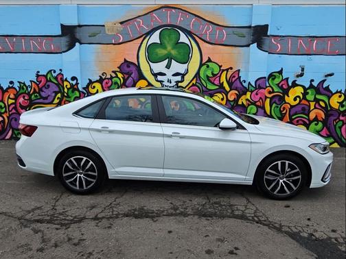 2025 Volkswagen Jetta 1.5T SE