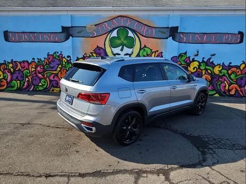 2023 Volkswagen Taos 1.5T SE