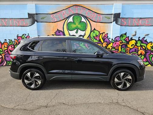 2025 Volkswagen Taos 1.5T SE