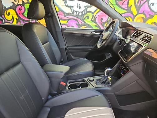 2022 Volkswagen Tiguan 2.0T SE R-Line Black 4MOTION