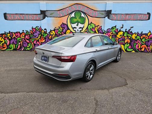 2023 Volkswagen Jetta 1.5T SE