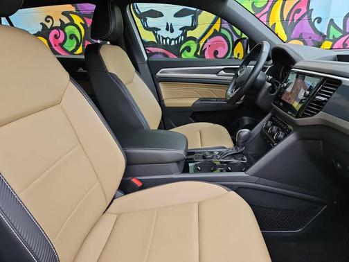 2021 Volkswagen Atlas Cross Sport 3.6L V6 SEL R-Line