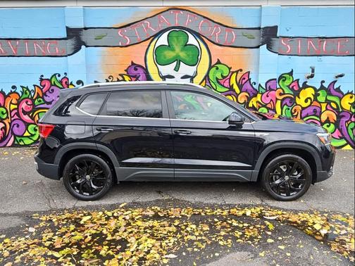 2022 Volkswagen Taos SE