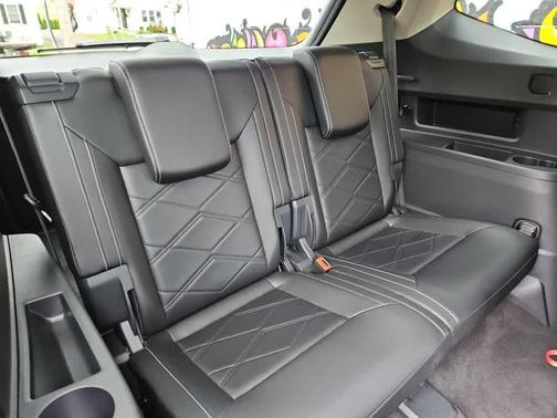 2024 Volkswagen Atlas 2.0T SE w/Technology 4MOTION