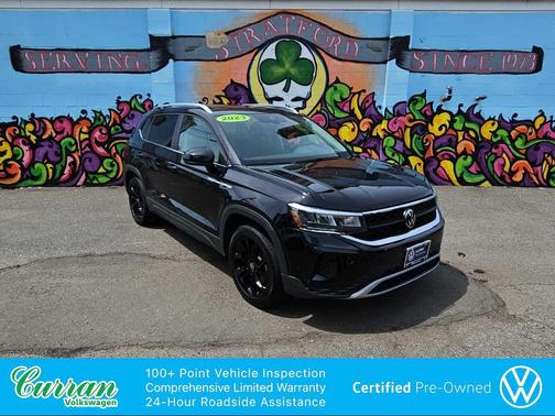 Deep Black Pearl 2023 Volkswagen Taos 1.5T SE