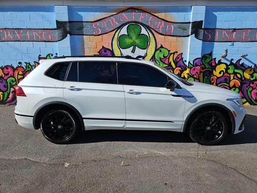 2022 Volkswagen Tiguan 2.0T SE R-Line Black 4MOTION