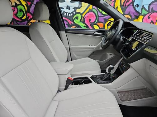 2024 Volkswagen Tiguan 2.0T SE R-Line Black 4MOTION