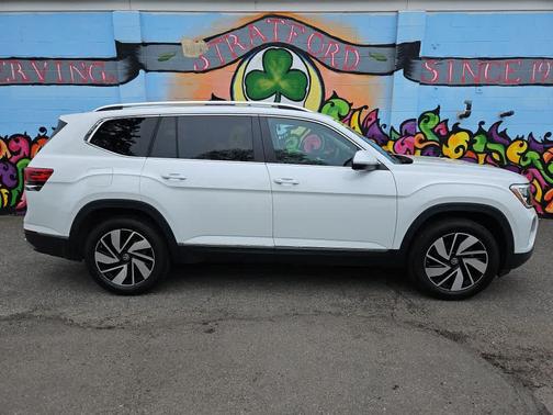 Opal White Pearl 2024 Volkswagen Atlas 2.0T SEL