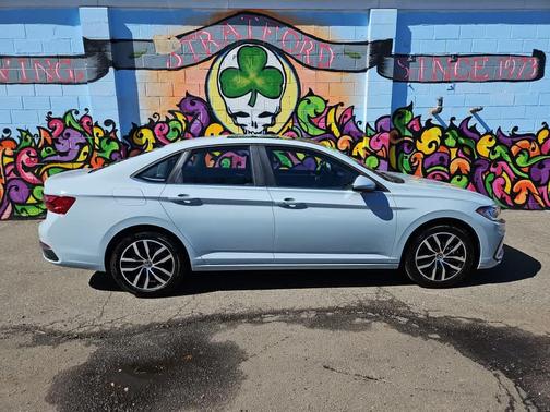 2025 Volkswagen Jetta 1.5T SE