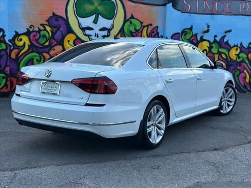 2018 Volkswagen Passat 2.0T SE