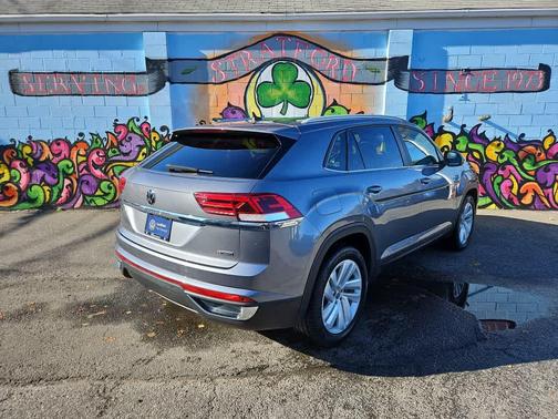 2021 Volkswagen Atlas Cross Sport 2.0T SE w/Technology 4MOTION