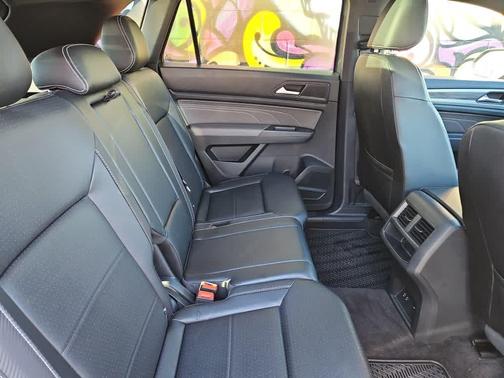 2021 Volkswagen Atlas Cross Sport 2.0T SE w/Technology 4MOTION