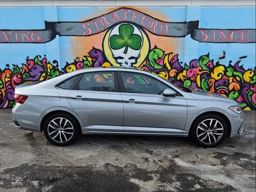 2025 Volkswagen Jetta 1.5T SE