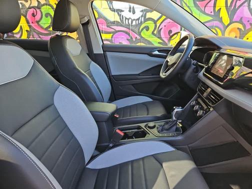 2023 Volkswagen Taos 1.5T SEL