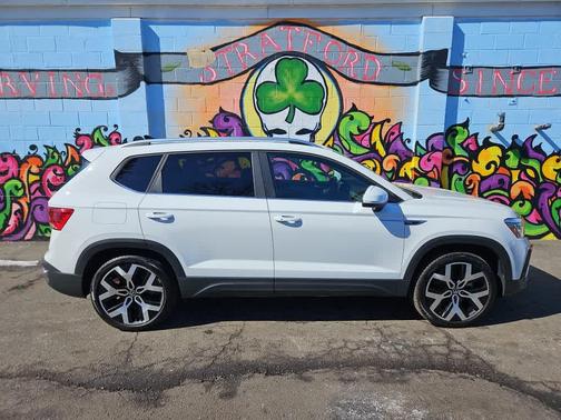 2023 Volkswagen Taos 1.5T SEL