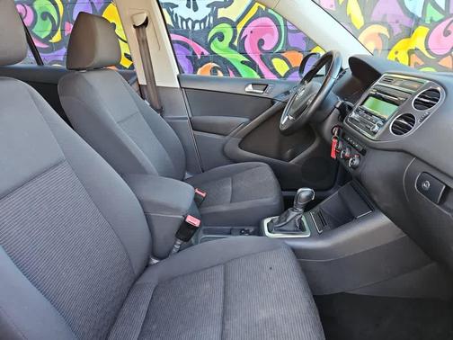 2014 Volkswagen Tiguan 4MOTION Auto S