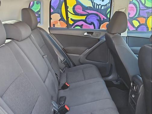 2014 Volkswagen Tiguan 4MOTION Auto S