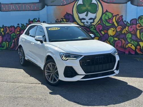 2022 Audi Q3 45 S line Premium Plus