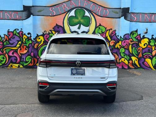 2025 Volkswagen Taos 1.5T SE