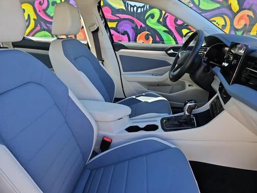 2025 Volkswagen Jetta 1.5T SE