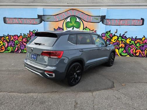 2024 Volkswagen Taos 1.5T SE