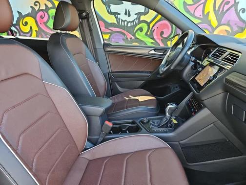 2022 Volkswagen Tiguan 2.0T SEL R-Line 4MOTION