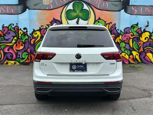 Pure White 2024 Volkswagen Tiguan 2.0T SE 4MOTION