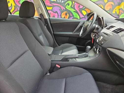 2011 Mazda Mazda3 i Touring