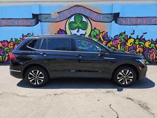 Deep Black Pearl 2022 Volkswagen Tiguan 2.0T S 4MOTION