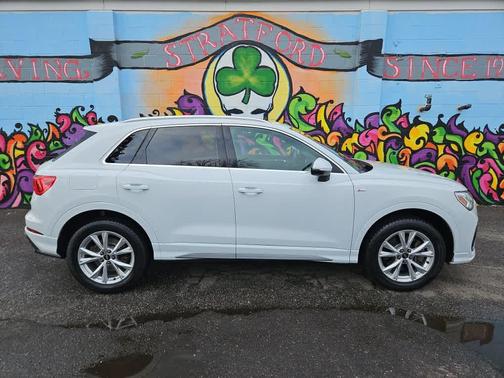 2023 Audi Q3 45 S line Premium Plus