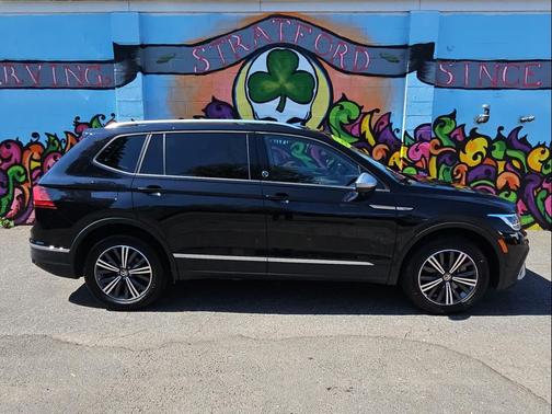 2024 Volkswagen Tiguan 2.0T Wolfsburg Edition