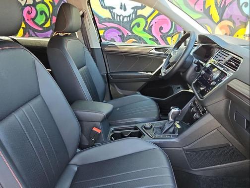 2024 Volkswagen Tiguan 2.0T Wolfsburg Edition