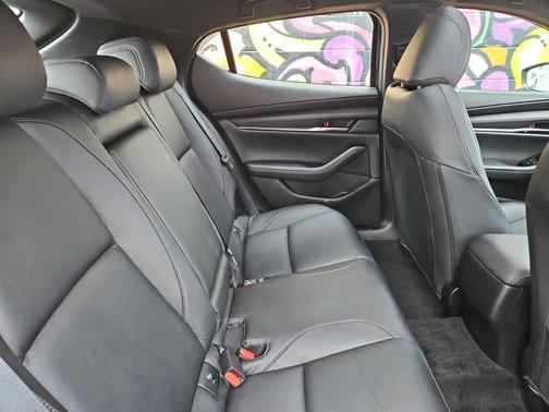 2023 Mazda Mazda3 FWD w/Preferred Package