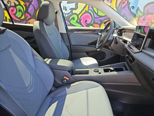monterey blue pearl 2026 Volkswagen Tiguan 2.0T SE