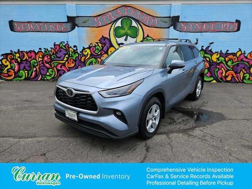 2022 Toyota Highlander LE