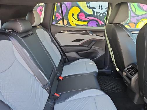 2025 Volkswagen Tiguan 2.0T SE R-Line Black 4MOTION