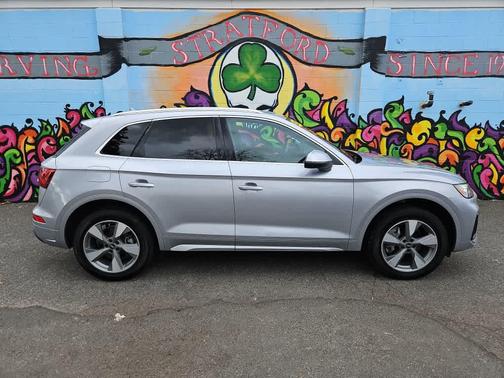 2023 Audi Q5 40 Premium Plus