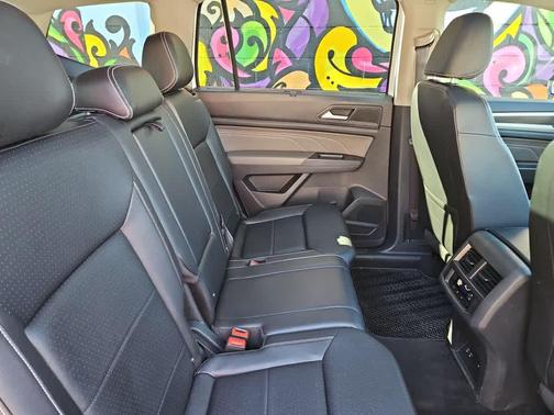 2023 Volkswagen Atlas 3.6L SE w/Technology