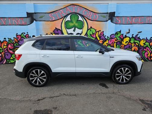 2023 Volkswagen Taos 1.5T SE