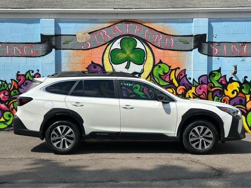 Crystal White Pearl 2023 Subaru Outback Premium