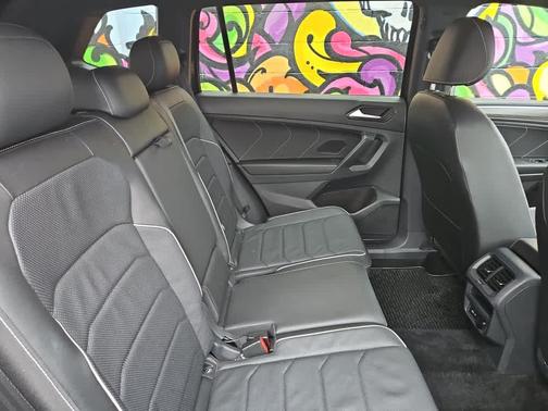 2023 Volkswagen Tiguan 2.0T SEL R-Line 4MOTION