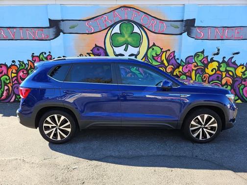 2023 Volkswagen Taos 1.5T SE